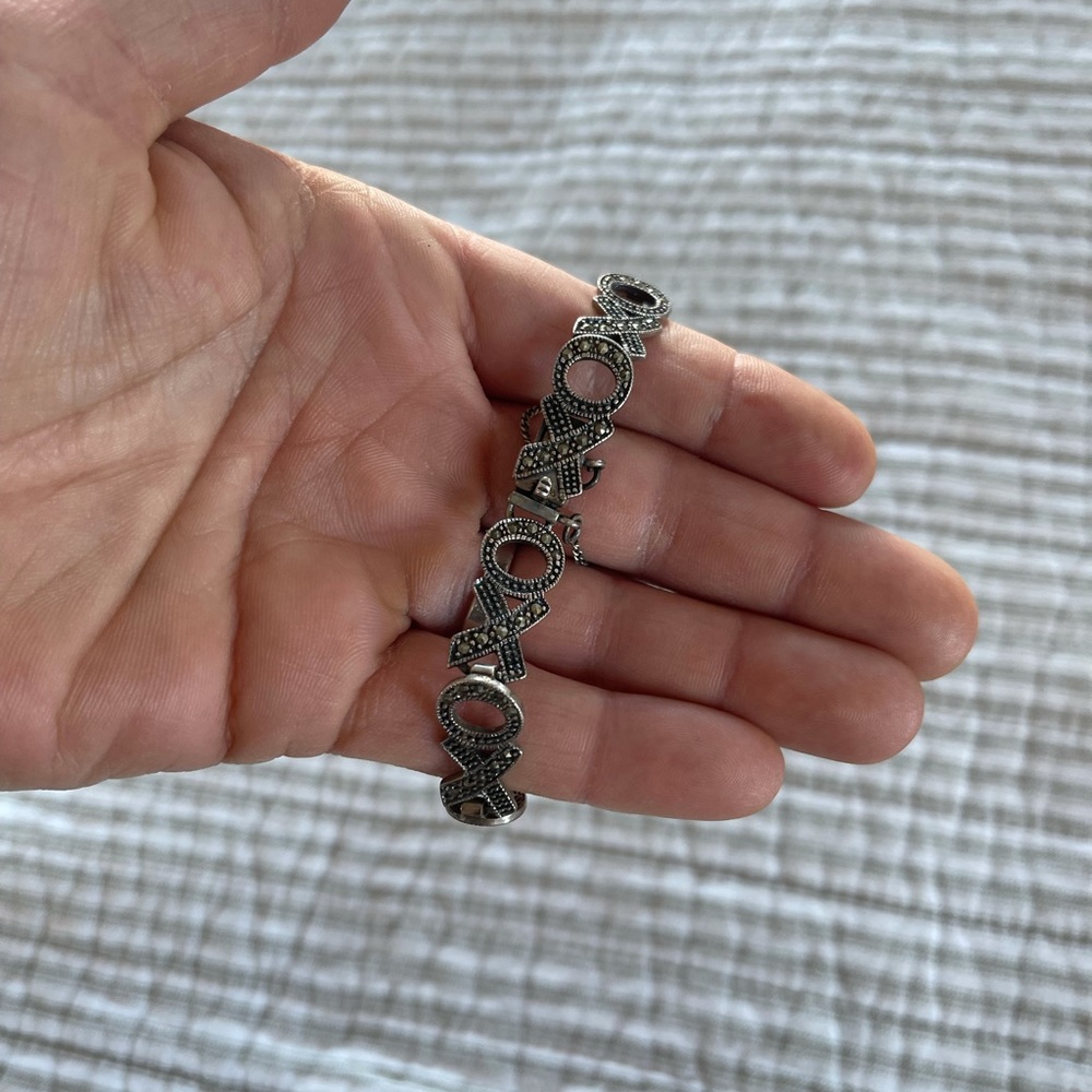 COPY - Silver X O bracelet with Hook n clasp.